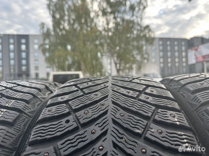 Michelin X-Ice North 4 225/45 R18 и 245/40 R18
