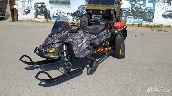 BRP SKI-DOO Summit 146 600 Etec (REV-XP)