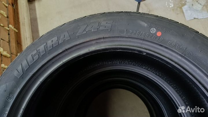 Maxxis MA-Z4S Victra 225/55 R19