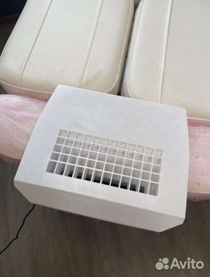 Вытяжка для маникюра, пылесос для педикюра