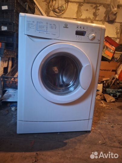 Стиральная машина бу indesit