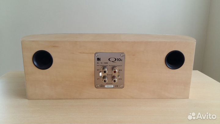 KEF Q10C