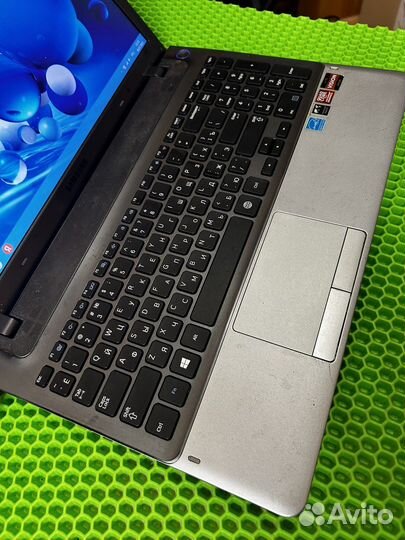 Мощный Samsung NP355V5C / AMD A10/hd7670m/8ram