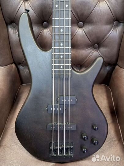 Бас гитара+комбик+шнур комплект Ibanez