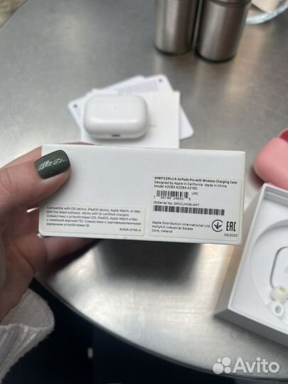 Кейс на apple airpods pro+левый наушник