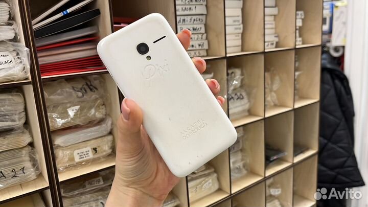 Телефон Alcatel 4027D