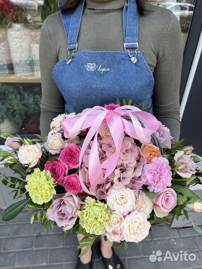 Корзина с цветами