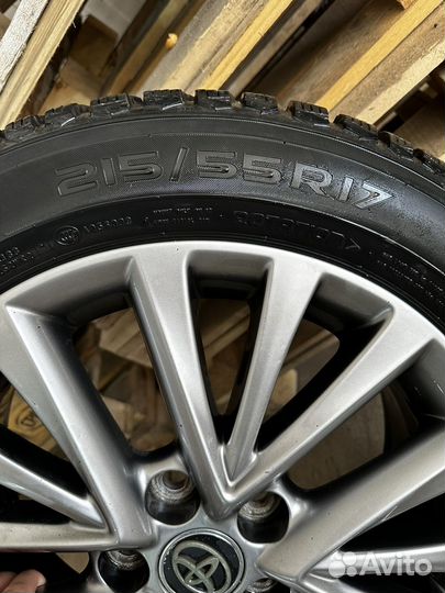 Nokian Tyres Hakkapeliitta 9 215/55 R17