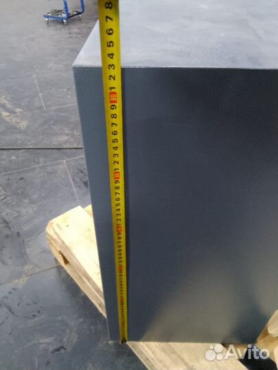 Сейф металлический