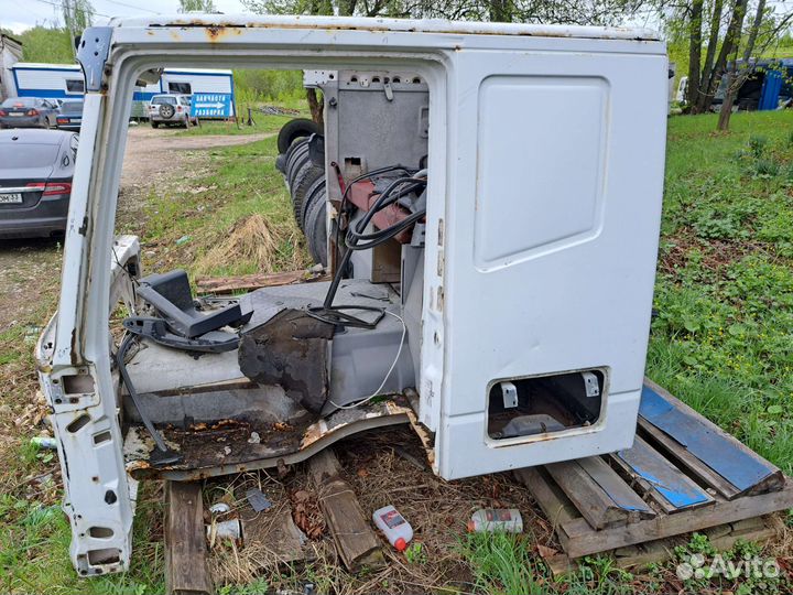 Кабина Iveco EuroTech