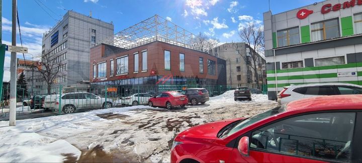 Продам торговое помещение, 1450 м²