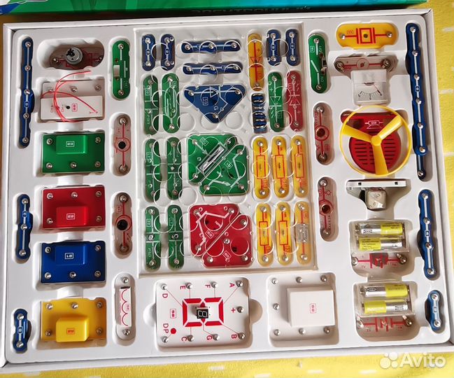 Электронный конструктор знаток 999 схем