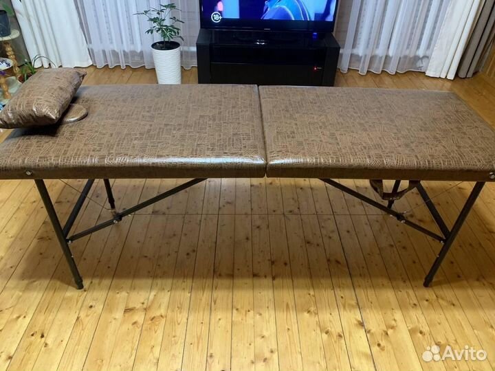 Массажная кушетка