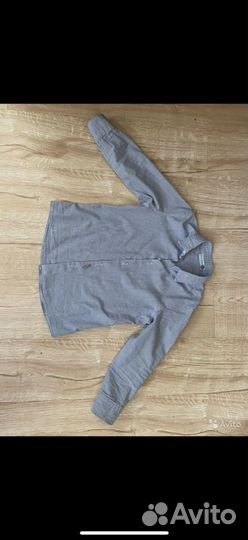 Школьный костюм для мальчика с рубашками