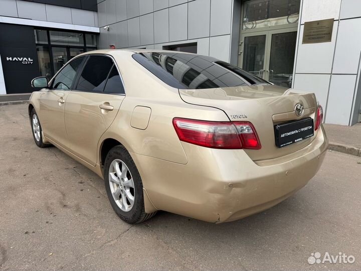 Toyota Camry 2.4 AT, 2011, 326 000 км