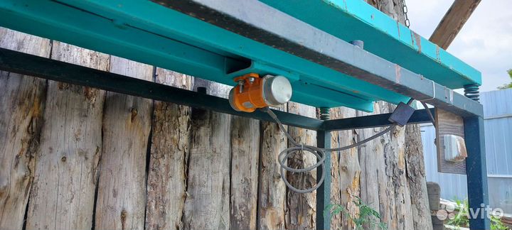 Вибростол 58*120 см