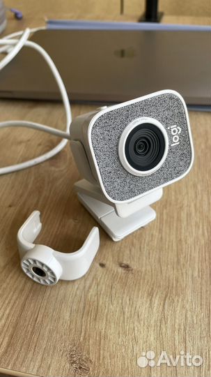 Веб-камера Logitech Full HD StreamCam