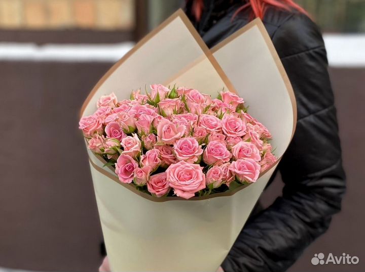 Букет из 51 кустовой розы