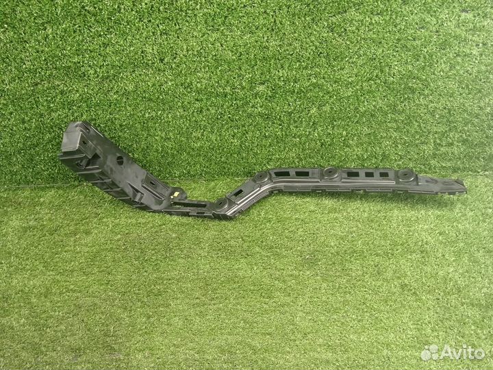 Кронштейн крепления бампера задний правый Volkswag