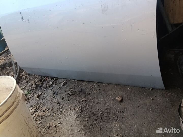 Дверь передняя левая suzuki Liana 2002 седан