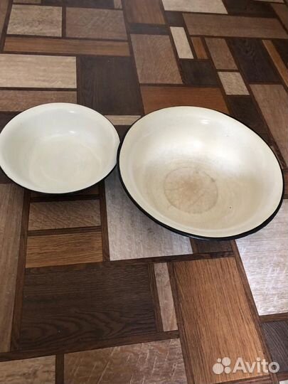 Эмалированная посуда СССР бу (кастрюли, миски)