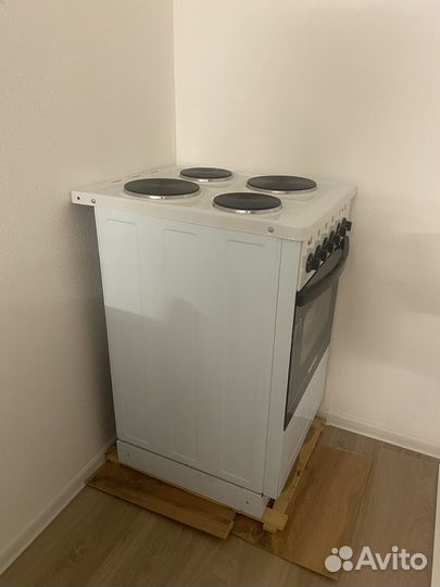 Электро плита с духовкой