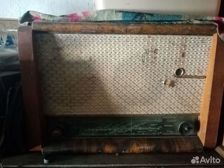 Виниловый проигрыватель