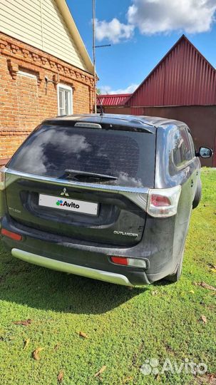 Mitsubishi Outlander 2.0 CVT, 2014, 130 000 км