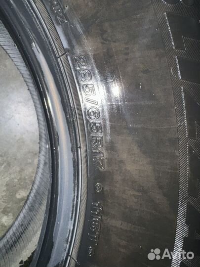 Bridgestone Blizzak Spike-01 285/65 R17 116T