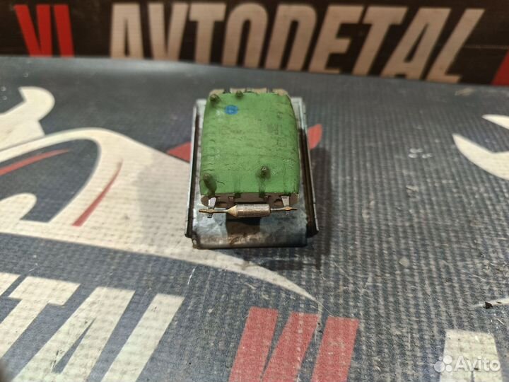 Резистор печки Volkswagen Passat B5