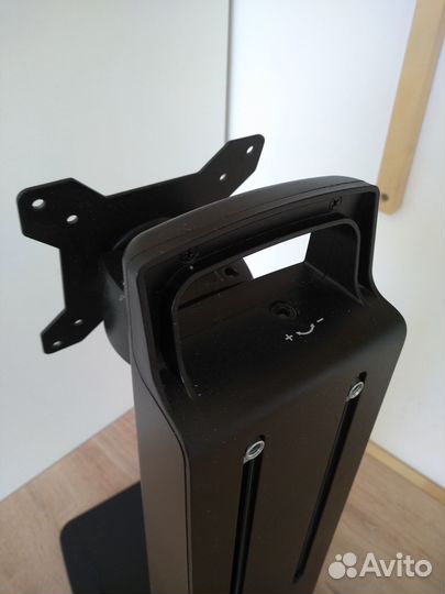 Кронштейн / стойка для монитора