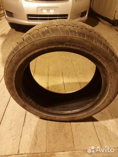 Zmax Winterhawke II 205/45 R16