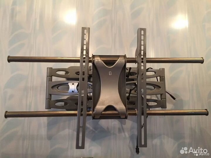 Продам кронштейн для большого телевизора