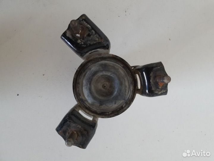 Подушка двигателя нижняя передняя Toyota Camry V50