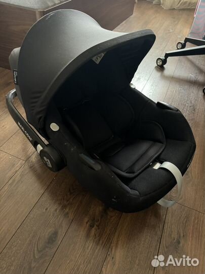 Автолюлька maxi cosi с базой