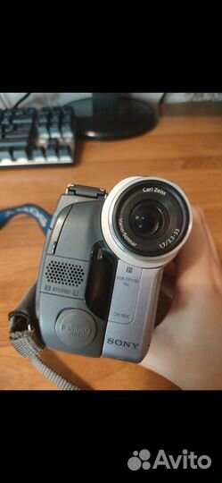 Видеокамера sony carl zeiss