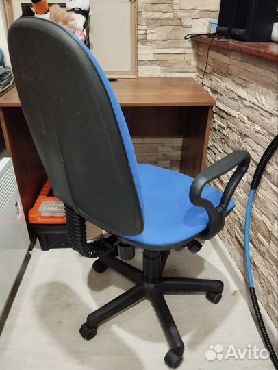 Компьютерное кресло