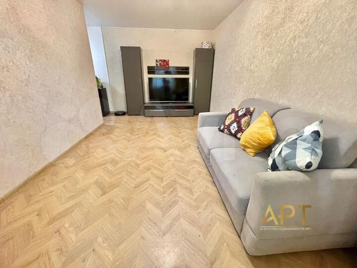 1-к. квартира, 34 м², 1/12 эт.