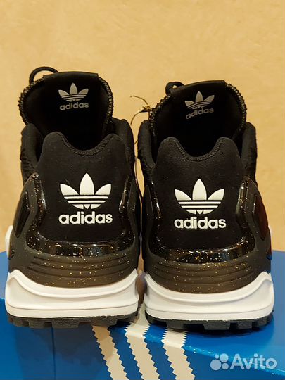 Кроссовки Adidas