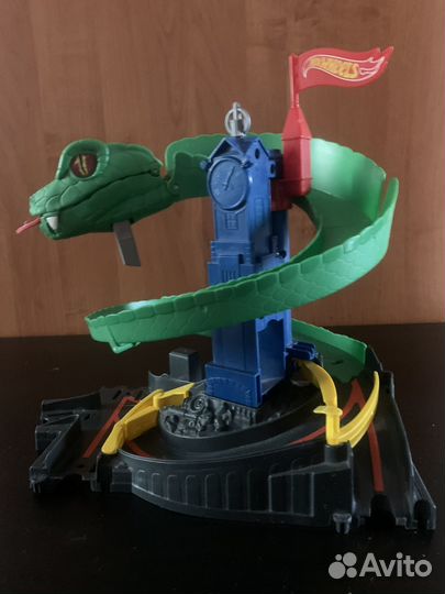 Трек с машинками