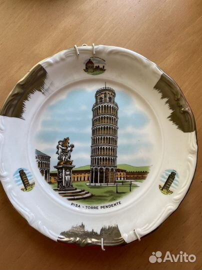 Настенная тарелка