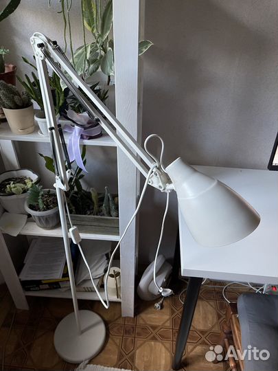 Светильник напольный