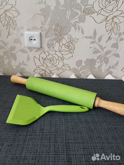 Скалка и лопатка