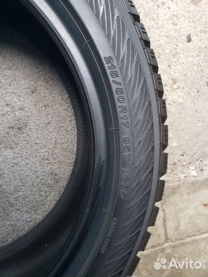 Yokohama Ice Guard IG65 215/50 R17 95T