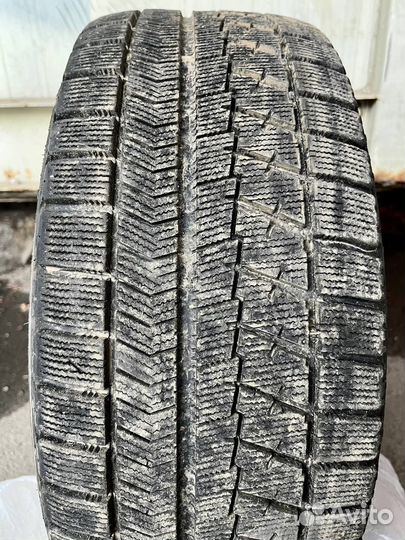 Bridgestone Blizzak VRX 205/55 R16 91S