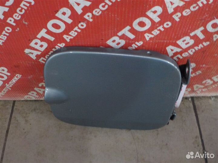 Лючок бензобака Renault Logan LS12 K7JA710 2011