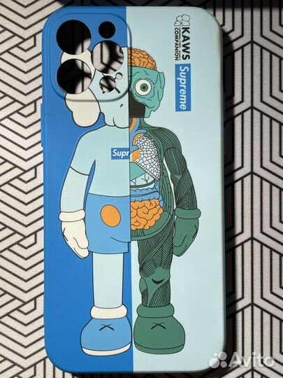 Чехол kaws на iPhone 12 pro