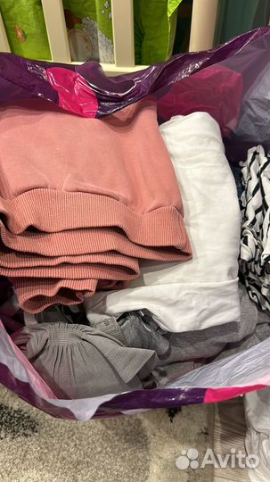 Отдам бесплатно женские вещи пакетом