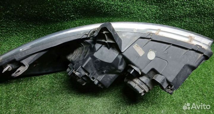 Фара левая Hyundai / Kia Гранд Старекс, Н1