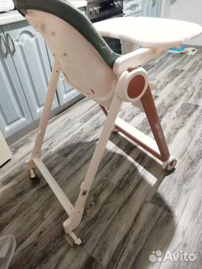 Детский стульчик для кормления